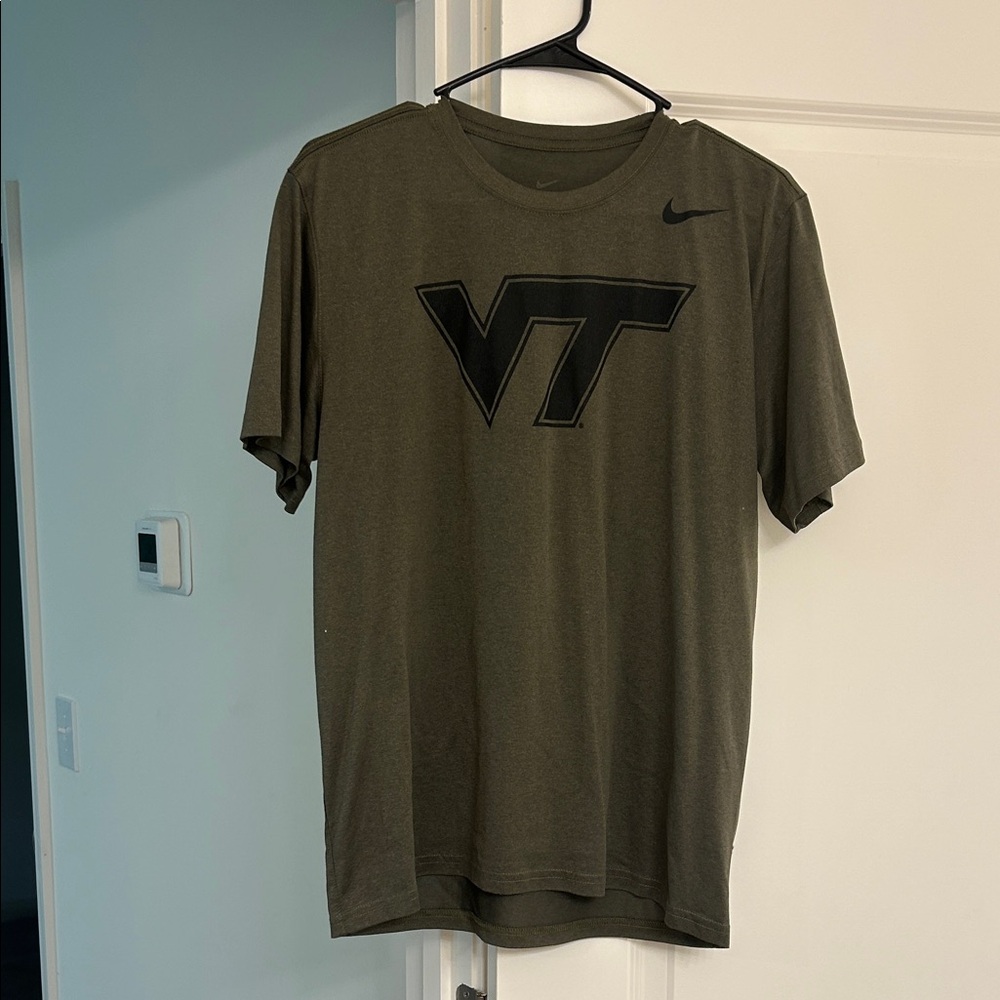 Nike Men's Dark Olive Graphic Tee